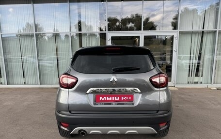Renault Kaptur I рестайлинг, 2022 год, 1 750 000 рублей, 6 фотография