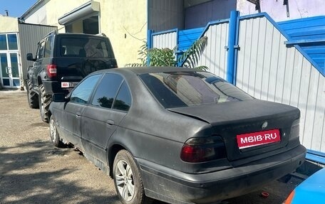 BMW 5 серия, 2001 год, 200 000 рублей, 1 фотография