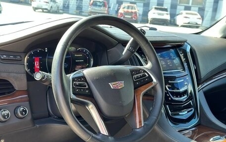 Cadillac Escalade IV, 2016 год, 3 299 999 рублей, 15 фотография