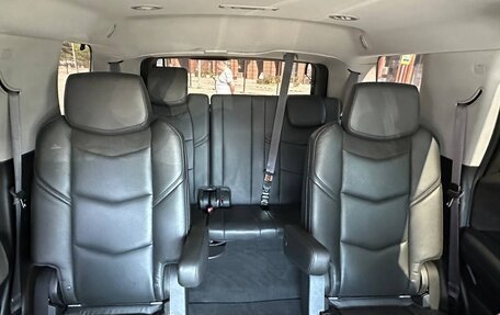 Cadillac Escalade IV, 2016 год, 3 299 999 рублей, 26 фотография