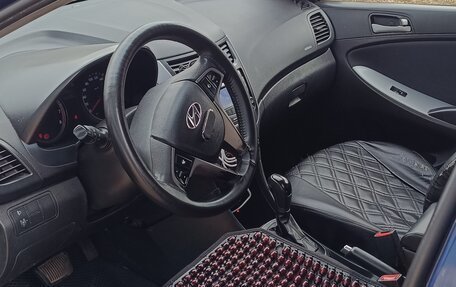 Hyundai Solaris II рестайлинг, 2015 год, 420 000 рублей, 5 фотография