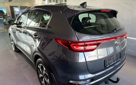 KIA Sportage IV рестайлинг, 2019 год, 2 499 000 рублей, 15 фотография
