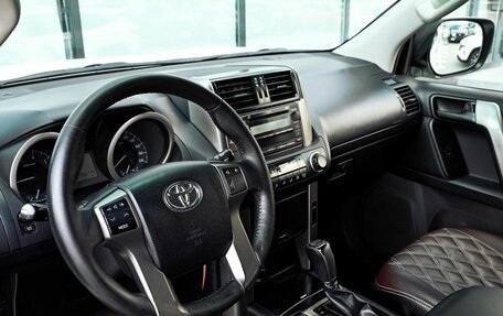 Toyota Land Cruiser Prado 150 рестайлинг 2, 2012 год, 2 739 000 рублей, 15 фотография