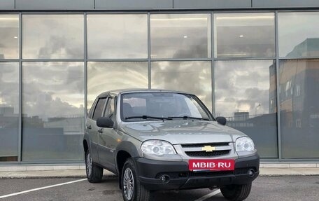 Chevrolet Niva I рестайлинг, 2010 год, 429 000 рублей, 2 фотография