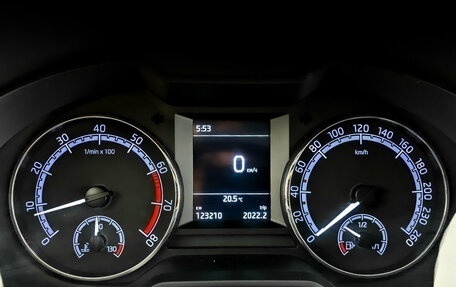 Skoda Octavia, 2019 год, 1 350 000 рублей, 13 фотография