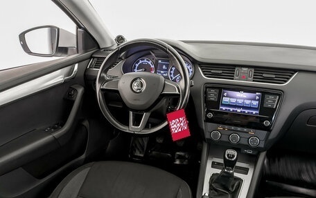 Skoda Octavia, 2019 год, 1 350 000 рублей, 26 фотография