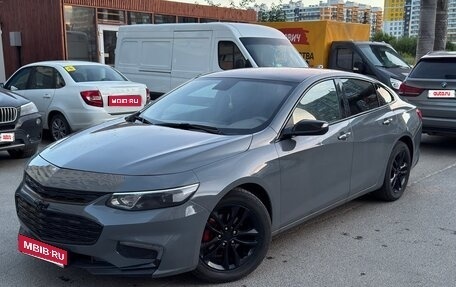 Chevrolet Malibu IX, 2018 год, 975 000 рублей, 1 фотография