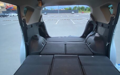 Toyota Verso I, 2009 год, 1 000 000 рублей, 10 фотография
