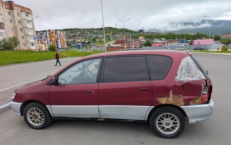 Toyota Ipsum II, 1996 год, 399 000 рублей, 3 фотография