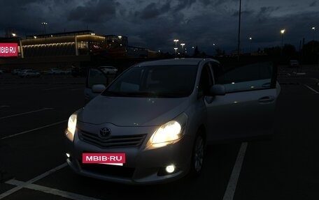 Toyota Verso I, 2009 год, 1 000 000 рублей, 20 фотография