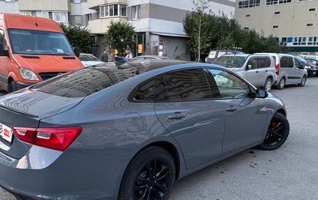 Chevrolet Malibu IX, 2018 год, 975 000 рублей, 3 фотография