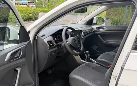 Volkswagen T-Cross I, 2022 год, 1 470 025 рублей, 12 фотография