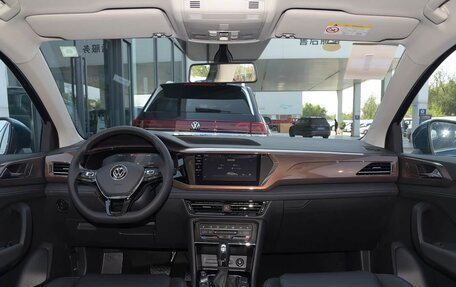 Volkswagen Tharu, 2023 год, 1 745 000 рублей, 21 фотография