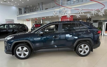 Toyota RAV4, 2019 год, 3 230 000 рублей, 8 фотография