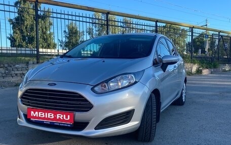 Ford Fiesta, 2015 год, 850 000 рублей, 4 фотография
