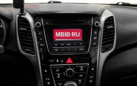 Hyundai i30 II рестайлинг, 2012 год, 979 000 рублей, 17 фотография