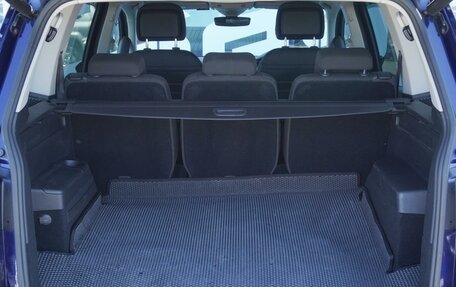 Volkswagen Touran III, 2017 год, 1 260 000 рублей, 27 фотография