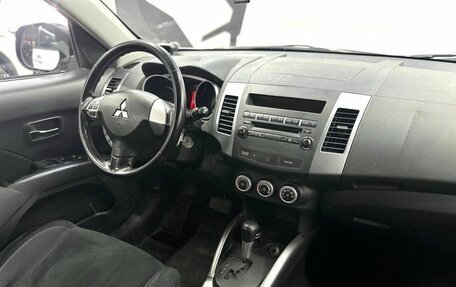 Mitsubishi Outlander III рестайлинг 3, 2008 год, 1 279 900 рублей, 9 фотография