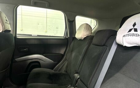 Mitsubishi Outlander III рестайлинг 3, 2008 год, 1 279 900 рублей, 17 фотография