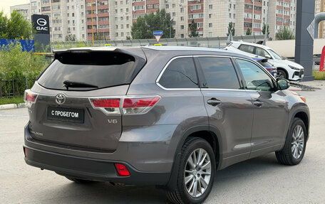 Toyota Highlander III, 2014 год, 2 980 000 рублей, 4 фотография