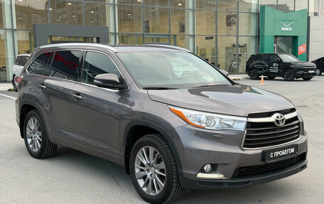 Toyota Highlander III, 2014 год, 2 980 000 рублей, 3 фотография