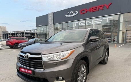 Toyota Highlander III, 2014 год, 2 980 000 рублей, 1 фотография