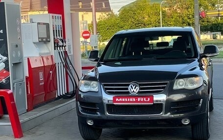 Volkswagen Touareg III, 2007 год, 750 000 рублей, 1 фотография