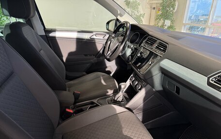 Volkswagen Tiguan II, 2017 год, 1 970 000 рублей, 9 фотография