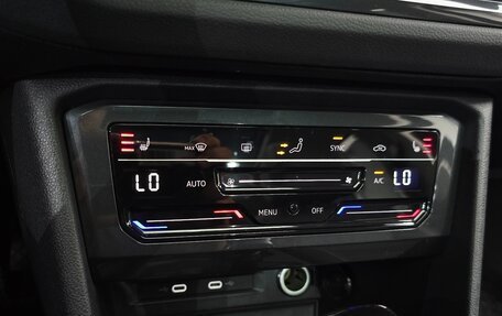 Volkswagen Tiguan II, 2023 год, 2 500 000 рублей, 5 фотография