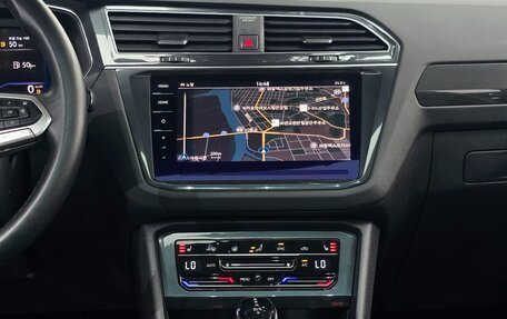 Volkswagen Tiguan II, 2023 год, 2 500 000 рублей, 20 фотография