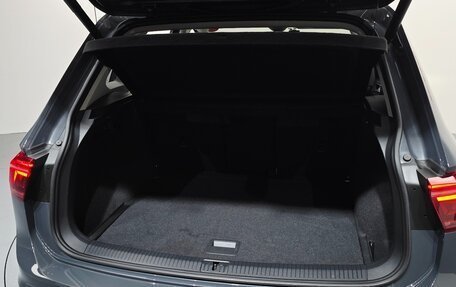 Volkswagen Tiguan II, 2023 год, 2 500 000 рублей, 26 фотография