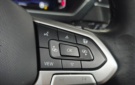 Volkswagen Tiguan II, 2023 год, 2 500 000 рублей, 24 фотография