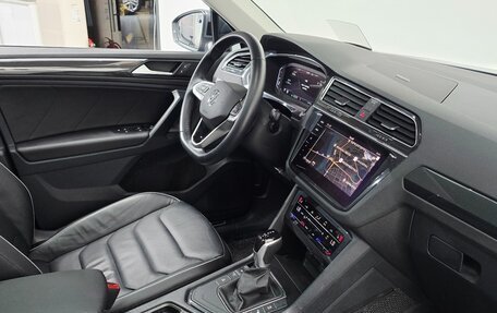 Volkswagen Tiguan II, 2023 год, 2 500 000 рублей, 27 фотография