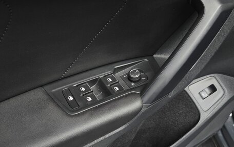Volkswagen Tiguan II, 2023 год, 2 500 000 рублей, 29 фотография