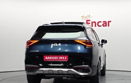 KIA Sportage IV рестайлинг, 2022 год, 2 720 000 рублей, 4 фотография