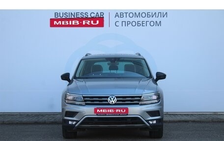 Volkswagen Tiguan II, 2019 год, 2 860 000 рублей, 2 фотография