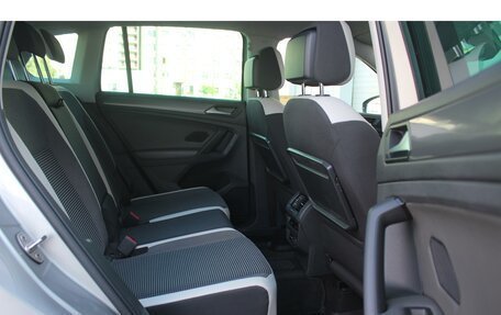 Volkswagen Tiguan II, 2019 год, 2 860 000 рублей, 17 фотография