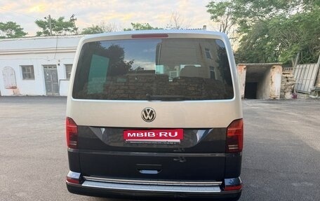 Volkswagen Multivan T6 рестайлинг, 2019 год, 5 500 000 рублей, 4 фотография