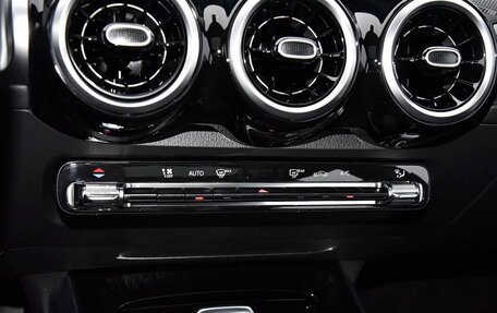 Mercedes-Benz GLB, 2023 год, 2 619 000 рублей, 15 фотография