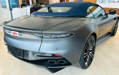 Aston Martin DBS III, 2024 год, 35 700 000 рублей, 9 фотография