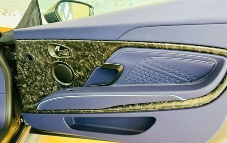 Aston Martin DBS III, 2024 год, 35 700 000 рублей, 19 фотография