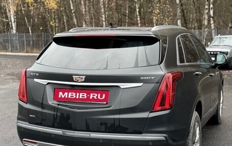Cadillac XT5 I рестайлинг, 2022 год, 5 000 000 рублей, 3 фотография