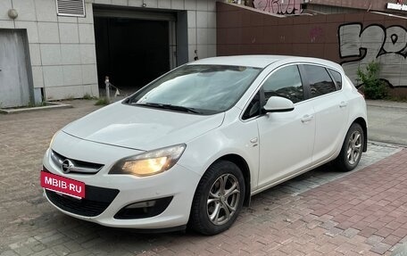 Opel Astra J, 2014 год, 800 000 рублей, 3 фотография