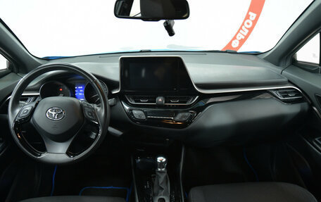 Toyota C-HR I рестайлинг, 2019 год, 2 285 000 рублей, 12 фотография