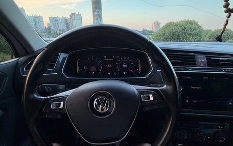 Volkswagen Tiguan II, 2020 год, 3 090 000 рублей, 12 фотография