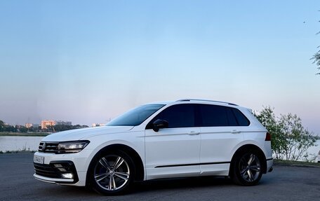 Volkswagen Tiguan II, 2020 год, 3 090 000 рублей, 3 фотография