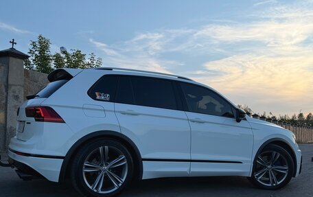 Volkswagen Tiguan II, 2020 год, 3 090 000 рублей, 5 фотография