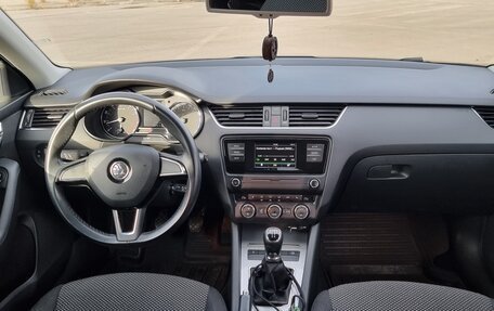 Skoda Octavia, 2015 год, 2 050 000 рублей, 32 фотография