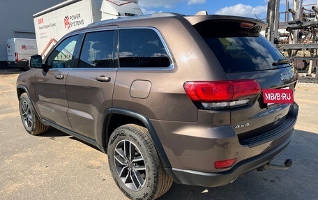 Jeep Grand Cherokee, 2018 год, 3 300 000 рублей, 5 фотография