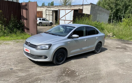 Volkswagen Polo VI (EU Market), 2011 год, 500 000 рублей, 4 фотография